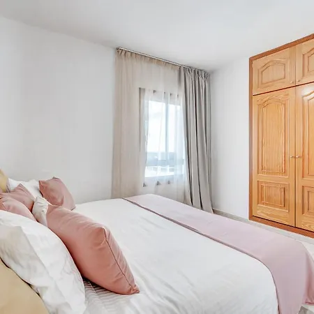 в Playa De Americas Apartment